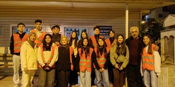 Kumluca’da lise öğrencileri 10 yıldır yardımlaşma duygusunu canlı tutuyor