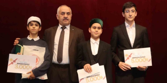 Kur’an-ı Kerim’i güzel okumak için yarıştılar