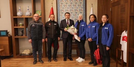 Kütahya AFAD’dan kuruluş yıl dönümünde valiliğe ziyaret