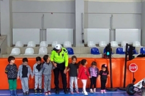 Kütahya İl Emniyeti’nden Simav’da trafik eğitimi ve bilgilendirme faaliyetleri