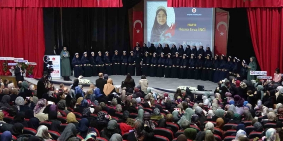 Kütahya Tavşanlı’da 36 kız hafız için görkemli icazet töreni