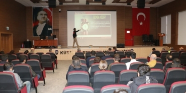 Kütahya’da emniyet personeline, "İntihar saldırılarının tespiti ve alınacak önlemler" konulu seminer