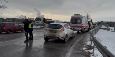 Kütahya’da iki otomobil çarpıştı: 1 yaralı