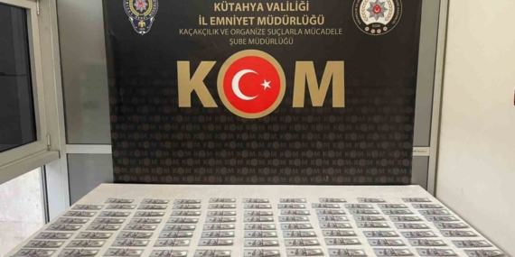 Kütahya’da KOM ekipleri sahte para operasyonunda kalpazanı yakaladı