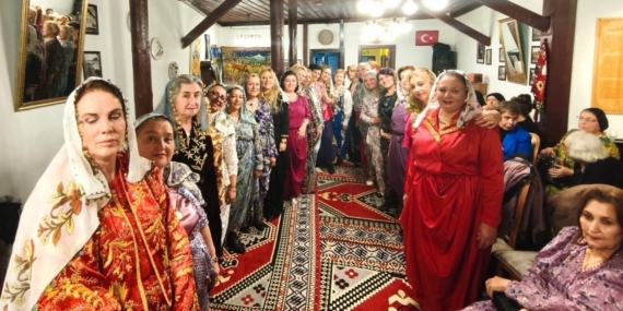 Kütahya’da ’Şalvar Gecesi’yle gelenekler yaşatıldı