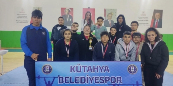 Kütahyalı haltercilerinden büyük başarı
