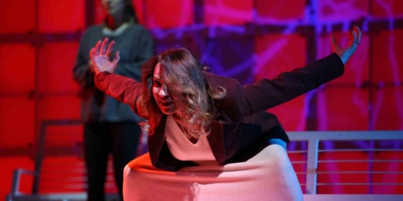 "Kutsal" oyunu İstanbul’da sahnelenecek