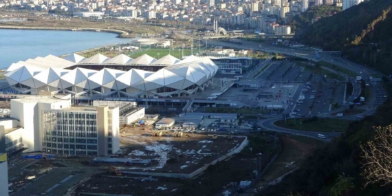 Maç günleri Akyazı Stadı ve çevresinde yaşanan trafik sorunu gündemden düşmüyor