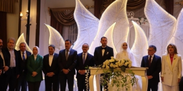 Malatya Büyükşehir Belediye Başkanı Sami Er, kızının nikahını kıydı