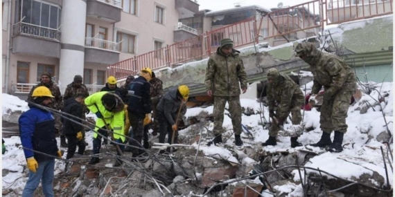 Malatya’da 78 kişinin öldüğü Hakimbey Apartmanı davasında 4 sanığa hapis cezası