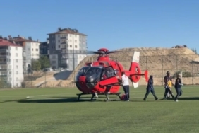 Malatya’da ambulans helikopter yaşlı adam için havalandı