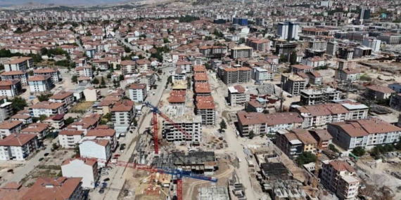 Malatya’da depremde yıkılan Gökkuşağı ve Bulut Apartmanları davasında müteahhide 15 yıl hapis cezası