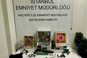 Maltepe’deki "zula" evine baskında çok sayıda silah ele geçirildi