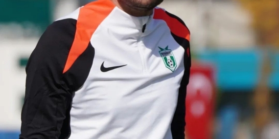 Manavgat Belediyespor, Mustafa Yüksel ile yollarını ayırdı