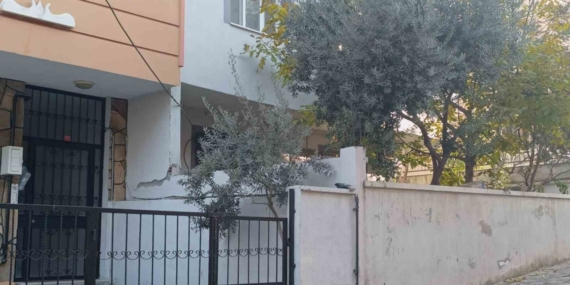 Manisa’da boşaltılan iki binanın sakinleri evlerine geri döndü