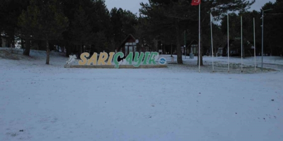 Manisa’da yüksek kesimlerde kar yağışı etkili oldu