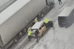 Mardin’de kar değil, kardeşlik manzaraları