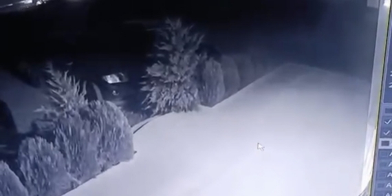 Mardin’de kontrolden çıkan tır bariyerlere çarptı: Kaza anı kamerada