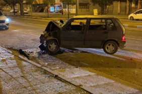 Mardin’de park halindeki araca çarpan otomobil sürücüsü yaralandı