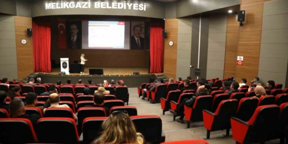 Melikgazi Belediyesi’nde kamu ihale mevzuatı eğitimi veridi
