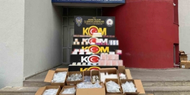 Merdiven altı muayenelerden 4 bin 655 kaçak ilaç ele geçirildi