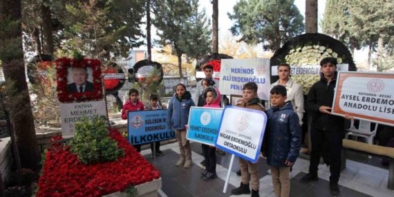 Merinos Onursal Başkanı Merhum Mehmet Erdemoğlu mezarı başında anıldı