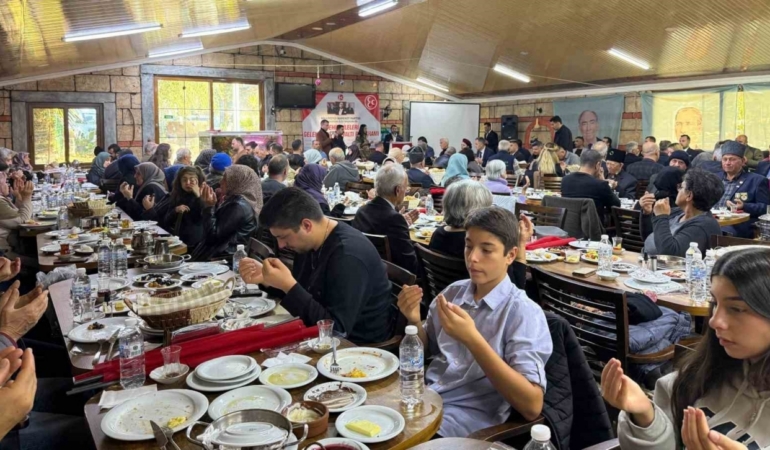 MHP Kemalpaşa, şehit aileleri ve gazilerle buluştu