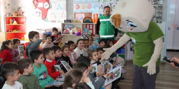 Miniklere sıfır atık eğitimi verildi