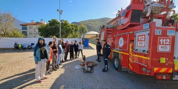 Muğla Büyükşehir Belediyesi gönüllü itfaiyeciler yetiştiriyor