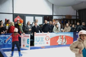 Muğla’da yeni yıl coşkusu buz paten pistiyle başladı