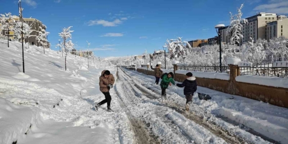 Muş’ta eğitime kar engeli: Okullar 1 gün tatil edildi