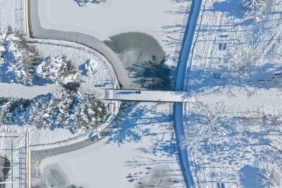 Muş’ta eksi 28 derece: Göletler dondu, çatılarda buz sarkıtları oluştu