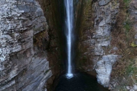 Mutki’nin saklı cenneti Gümüşkanat Şelalesi hayranlık uyandırıyor