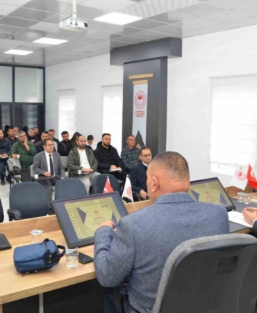 Niğde’de çiğ süt hijyeni ve yeni destekleme modeli eğitimi başladı