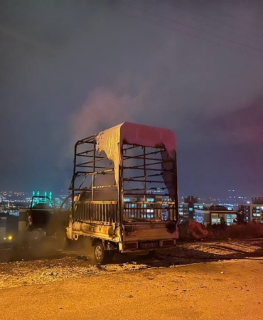 Niğde’de park halindeki kamyonette yangın çıktı