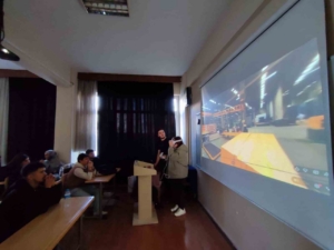 Öğrenciler sektörleri tanıyor