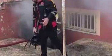 Okulun bodrum katında korkutan yangın