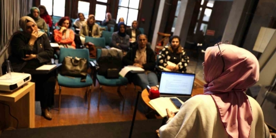 Osmangazi Belediyesi öykü yazmayı atölye çalışmalarıyla öğretiyor