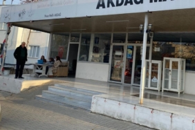 Osmaniye’de çaldıkları minibüsle 2 market soydular