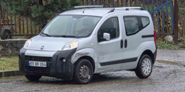 Otomobil ile hafif ticari araç çarpıştı: 2 yaralı