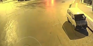 Otomobilin köprüden Yeşilırmak Nehri’ne uçtuğu kaza kamerada