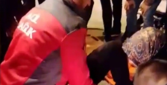 Otomobille çarpışan motosikletin sürücüsü yaralandı