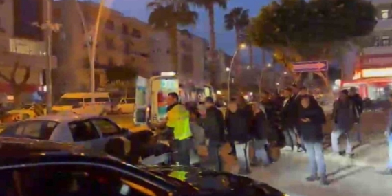 Otomobille çarpışan motosikletli yaralandı