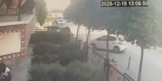 Otomobille motosiklet çarpıştı: 1 yaralı