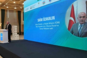 Özakalın, Türkiye-Azerbaycan bölgesel iktisadi forumunda konuştu