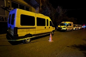 Park halindeki minibüsü kurşunlayıp kaçtılar