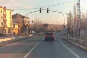 Patnos’ta trafik ışıkları yeniden faaliyete geçti