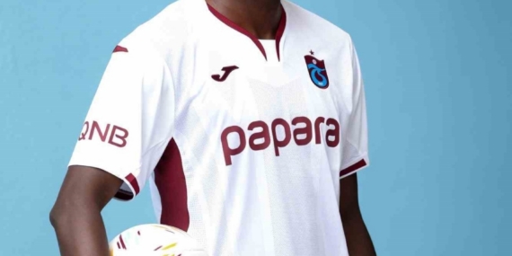 Paul Onuachu: "Bir futbolcunun yaşayabileceği en güzel şey kupa kazanmak"