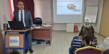 Prof. Dr. Selvi, tıbbi ve aromatik bitkilerin doğru kullanımını anlattı