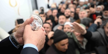 Regaip Kandilinde Sakal-ı Şerif ziyarete açıldı